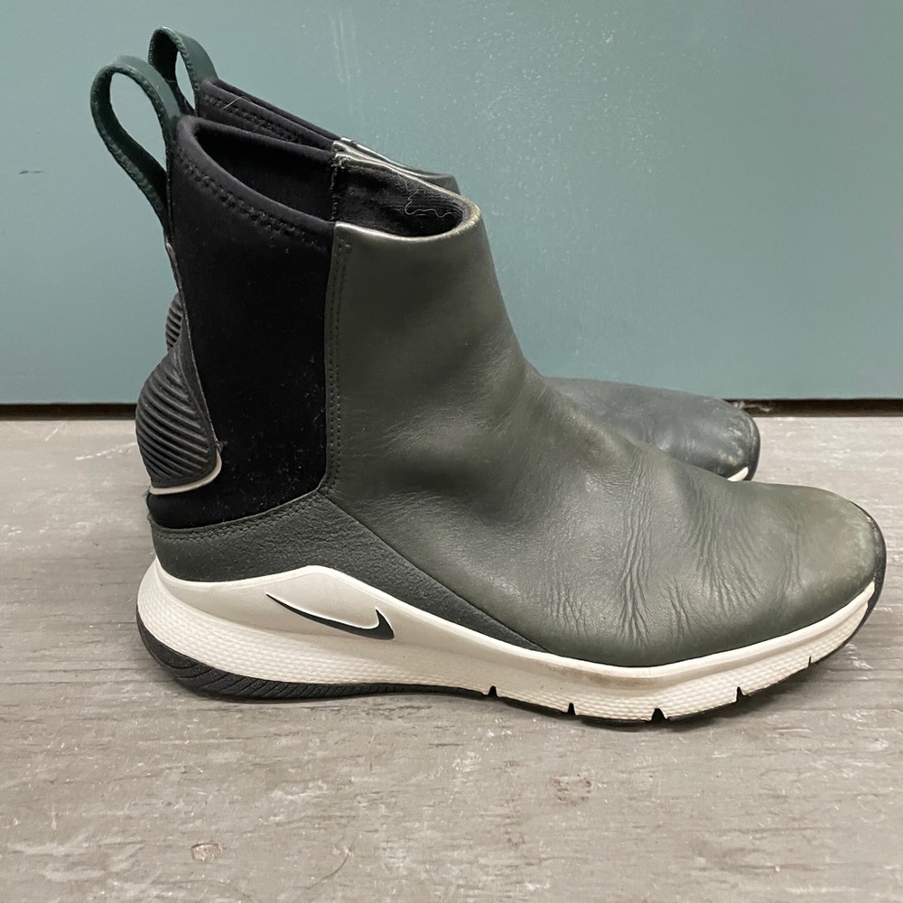 Nike Womens Rivah High Premium Boots Dark Green